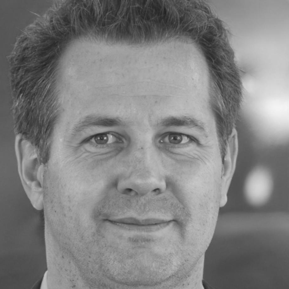 Instructor Dmytro Yeremenko